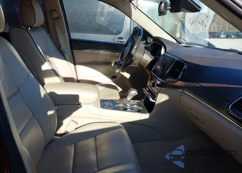 2020 Jeep Grand Cherokee Overland 4X4 from USA, damaged, VIN 1C4RJFCG3LC331903